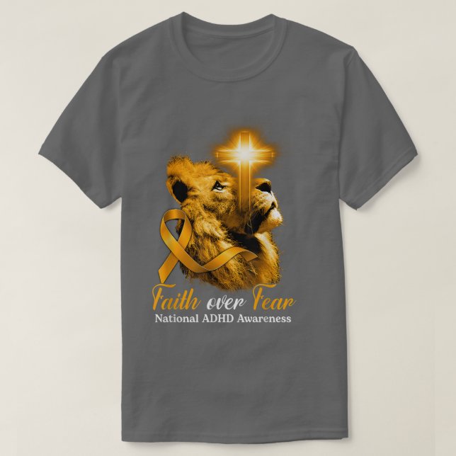 T-shirt Christian Lion Cross Faith sur la peur TDAH nation (Design devant)