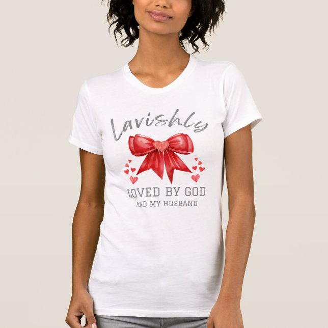 T-shirt Christian Valentine LAVISHLY LOVED Coquette Bow (Devant)