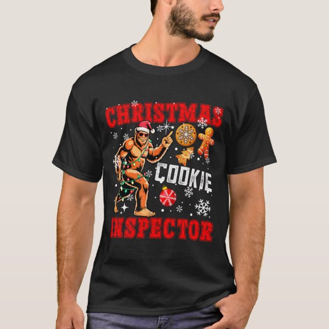 T-shirt Christmas Cookie Inspector Xmas Santa Bigfoot Funn (Devant)