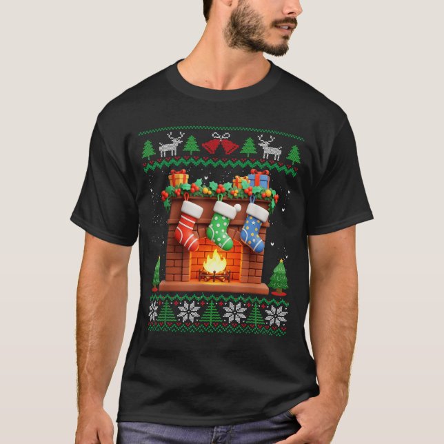 T-shirt Christmas Fireplace Stockings Funny Ugly Christmas (Devant)