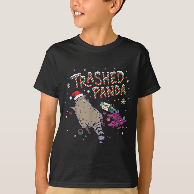 T-shirt Christmas Funny Trashed Panda Racoon Gets Drunk Xm (Devant)