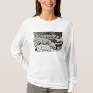 T-shirt Chutes de neige dans le jardin japonais de Portlan