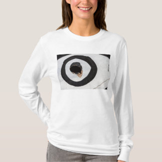 T-shirt cible déchirures