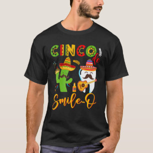 T-shirt Cinco De Sourire O Drôle Guitare Dent Chat Tacos