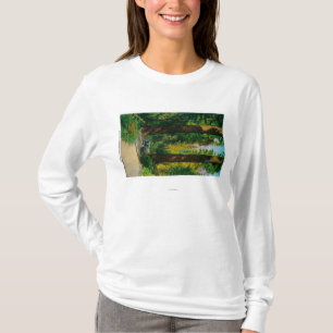 T-shirt Circulant en voiture par la forêt géante, séquoias
