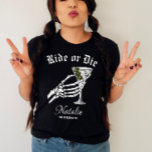 T-shirt Circuler Ou Mourir Jusqu'À La Mort Faisons-Nous La<br><div class="desc">Préparez-vous à faire la fête avec une touche de gothique avec notre chemise personnalisée "Ride or Die", conçue pour une fête de bachelorette "Til Death Do We Party". Cette chemise est le choix idéal pour une fête de bachelorette mariage gothique, avec un dessin audacieux de mariée en squelette et le...</div>
