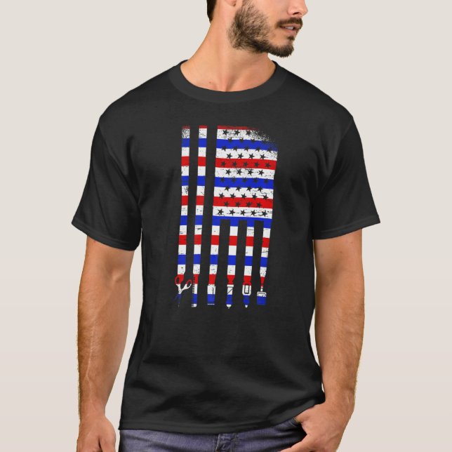 T-shirt Ciseaux de barbier de drapeau américain Barbershop (Devant)