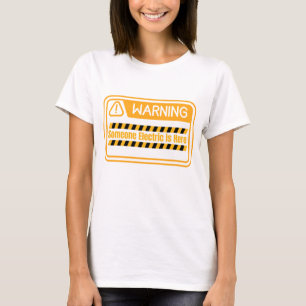 T-Shirt Citation Attention Quelqu'un d'Électrique