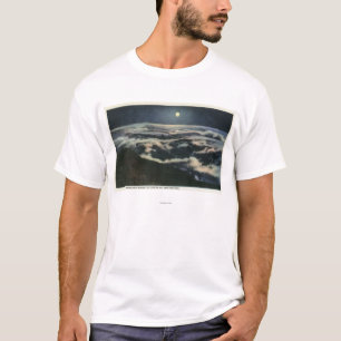 T-shirt Clair de lune au-dessus des nuages sur le bâti