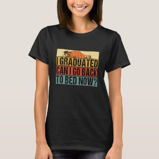 T-shirt Class 2022 Can I Go Back To Bed Now Red Panda Grad
