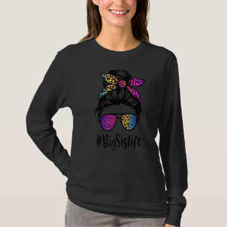 T-shirt Classe Big Sis life Messy Bun Rainbow Leopard Moth