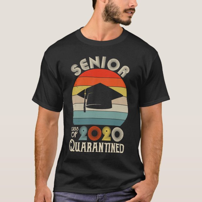 T-shirt Classe De 2020 Personnes Âgées En Quarantaine Couc (Devant)