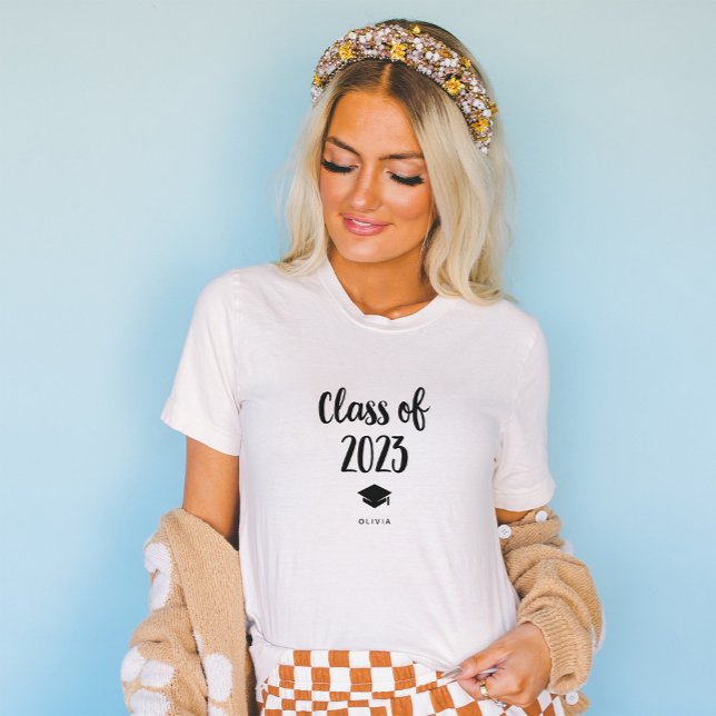 T-shirt Classe simple et chic de 2023 avec Casquette et Ta (Créateur téléchargé)