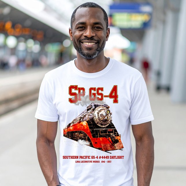 T-shirt Classic Southern Pacific GS-4 Steam Locomotive (Southern Pacific GS-4 Daylight Steam Locomotive. Mens Basic T-Shirt)