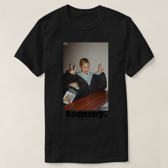 T-shirt classique Tommy Genesis (Design devant)