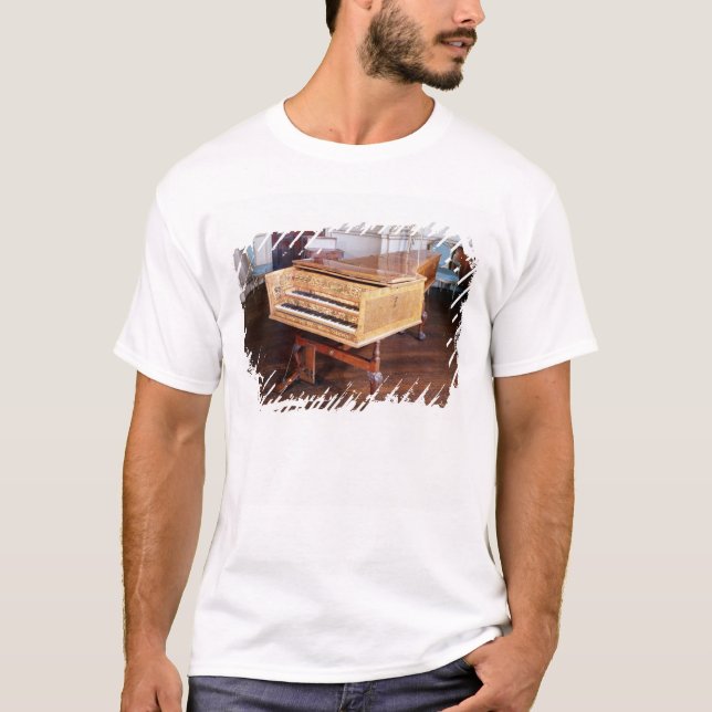 T-shirt Clavecin, par Jacob Kirckman, l'anglais, 1766 (Devant)
