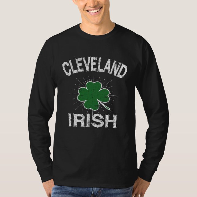 T-shirt Cleveland Irish Meme Shamrock (Devant)