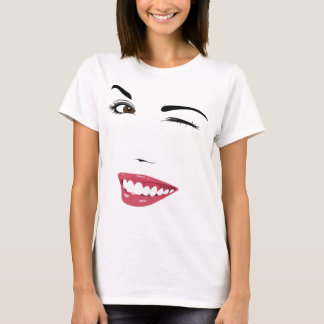 T-shirt clin d'oeil et sourire