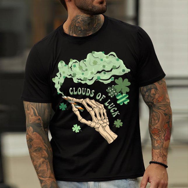 T-shirt Clouds Of Luck Patrick's Day (Créateur téléchargé)