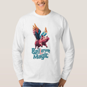 T-shirt Cochon mignon avec ailes colorées   Croire en la m