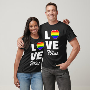 T-shirt cœur arc-en-ciel de l'amour de la fierté