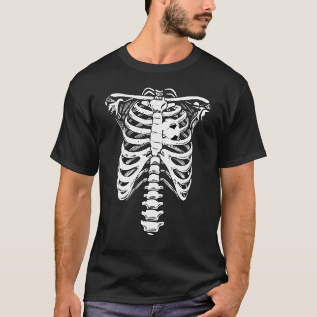 T-shirt Coeur de football Squelette Rib Cage Halloween Lov (Devant)