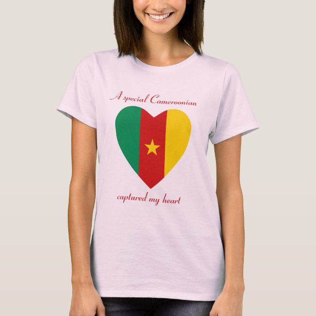 T-Shirt Cœur Drapeau du Cameroun (Devant)