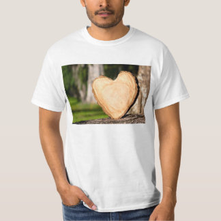 T-shirt coeur en bois