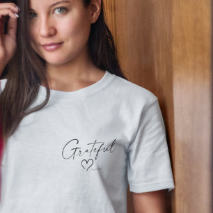 T-shirt Coeur reconnaissant Votre nom Script minimal d'e