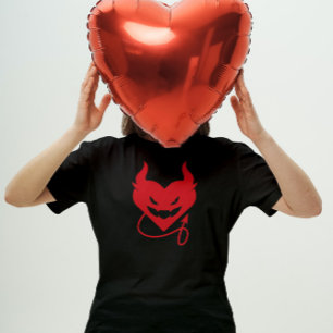 T-shirt Coeur rouge avec cornes diables et queue
