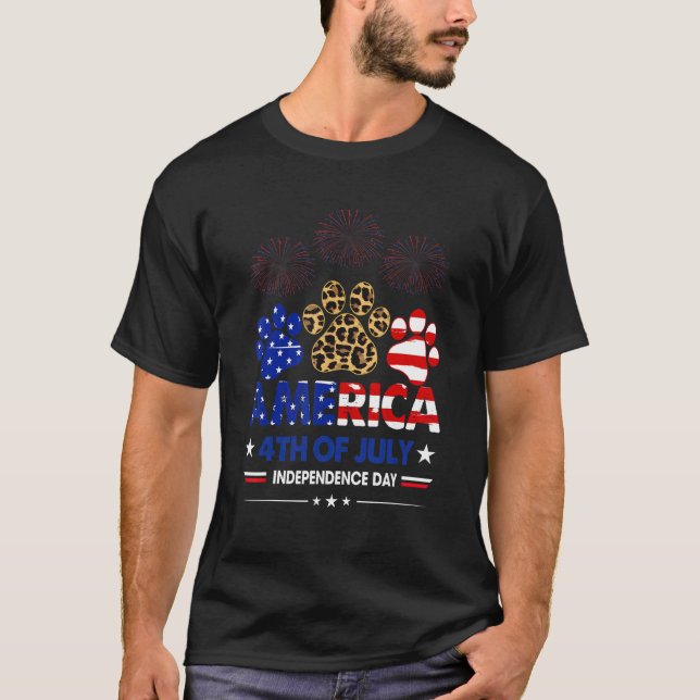 T-shirt Coeurs du drapeau américain léopard 4 juillet mign (Devant)