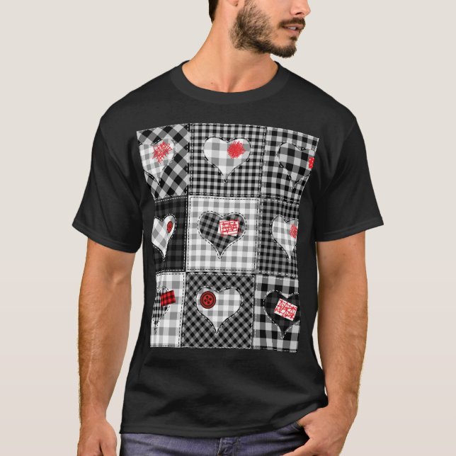 T-shirt Coeurs Noir Blanc Patchwork Sans Couleur. (Devant)