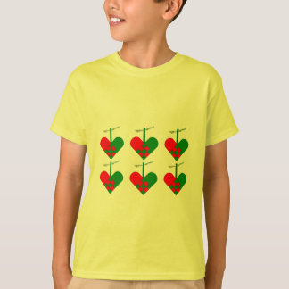 T-shirt Coeurs scandinaves mignons de Noël