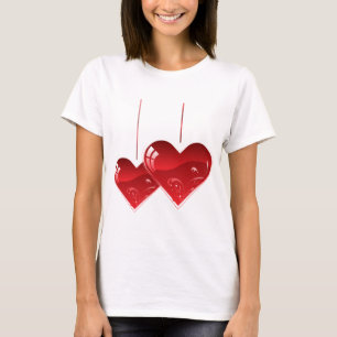T-shirt Coeurs sur une chaîne