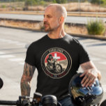 T-shirt Col Furka | Suisse | Motorcycle<br><div class="desc">Le col de Furka fait dans un emblème vintage et en détresse. Il s'agit d'un fameux col de montagne situé le long des Alpes en Suisse.</div>