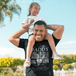 T-shirt Collage photo papa personnalisé<br><div class="desc">Elégant t-shirt de fête des pères avec 5 photos de vos beaux enfants, le texte "nous t'aimons papa", les noms des enfants, et un autre mignon dicton qui dit "meilleur père jamais, certains hommes sont nés pour être père". Tout le texte est entièrement modifiable afin qu'il puisse être personnalisé en...</div>