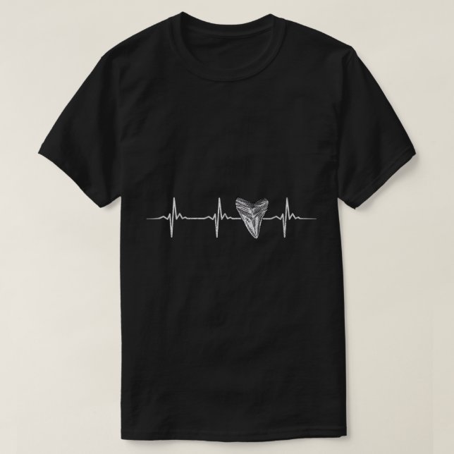 T-shirt Collecteur de dents de requin Coeur chasseur de fo (Design devant)