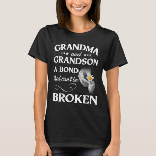 T-shirt Coloriage tendance Grand-mère et petit-fils Un lie