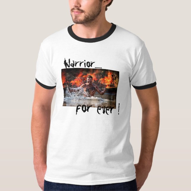 T-SHIRT COMBAT DE GUERRIÈRE DANS L'EAU (Devant)