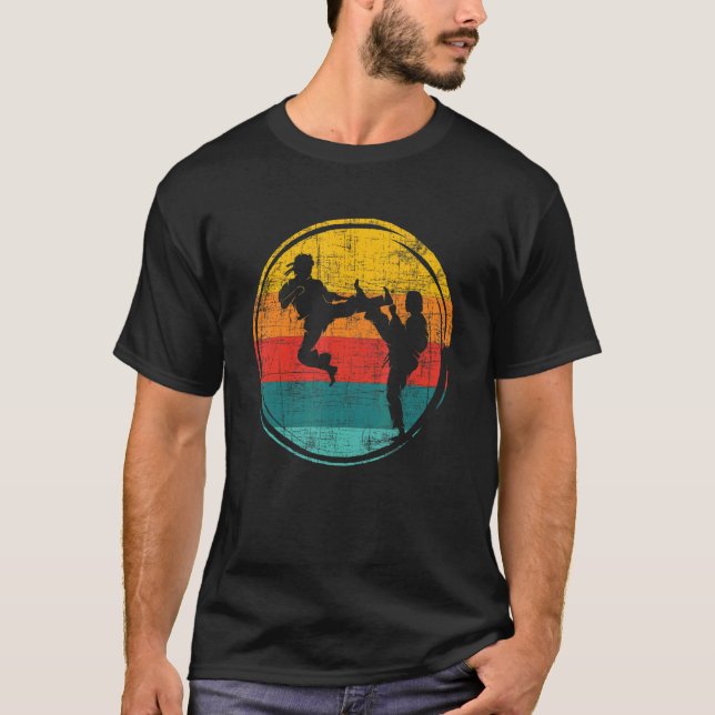 T-shirt Combattant de karaté rétro Combat de karatéka Auto (Devant)