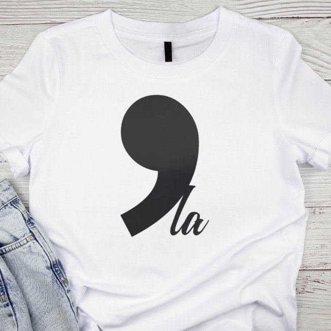 T-shirt Comma-La minimaliste (Créateur téléchargé)