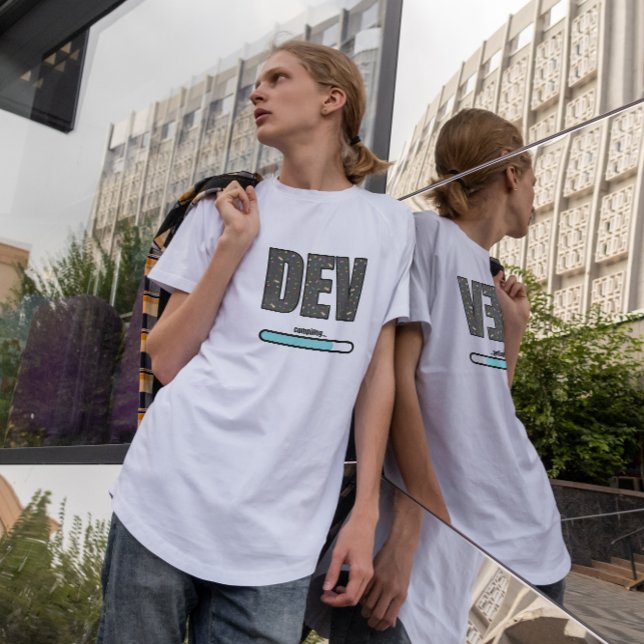 T-shirt Compilation du développement du jeu - Compilation  (Créateur téléchargé)