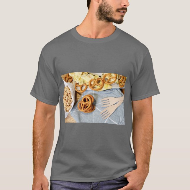 T-shirt Conception Bretzel – Une Saveur Amusante de Fun et (Devant)