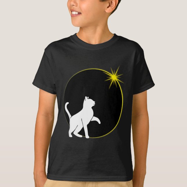 T-shirt Conception d'amour de chat d'éclipse solaire (Devant)