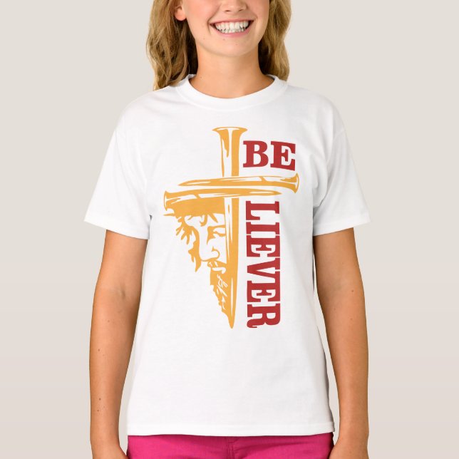 T-shirt Conception de clou de croix de Jésus – Puissant Ch (Devant)
