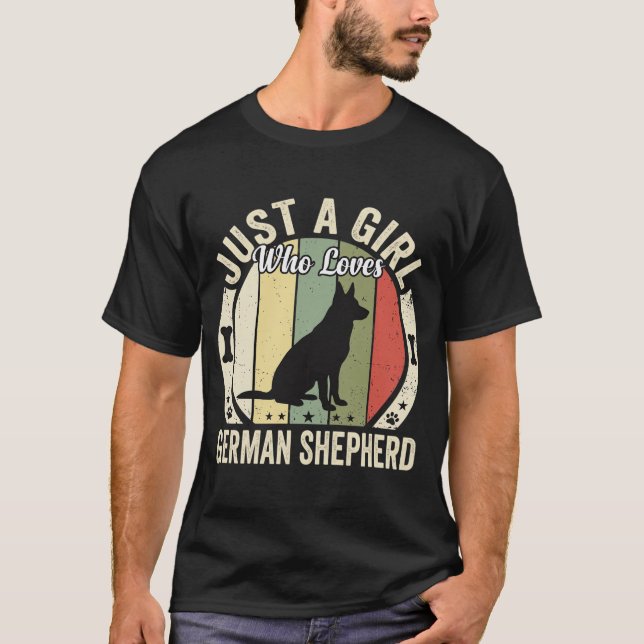 T-shirt Conception de fille de berger allemand amoureuse d (Devant)