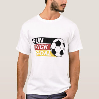 T-shirt Conception de football « Courir Tirer But »