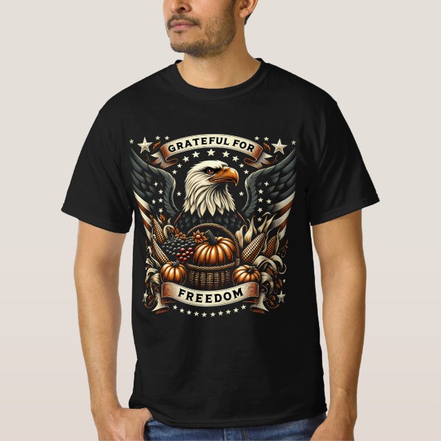 T-shirt Conception de l'aigle d'action de grâce patriotiqu (Devant)