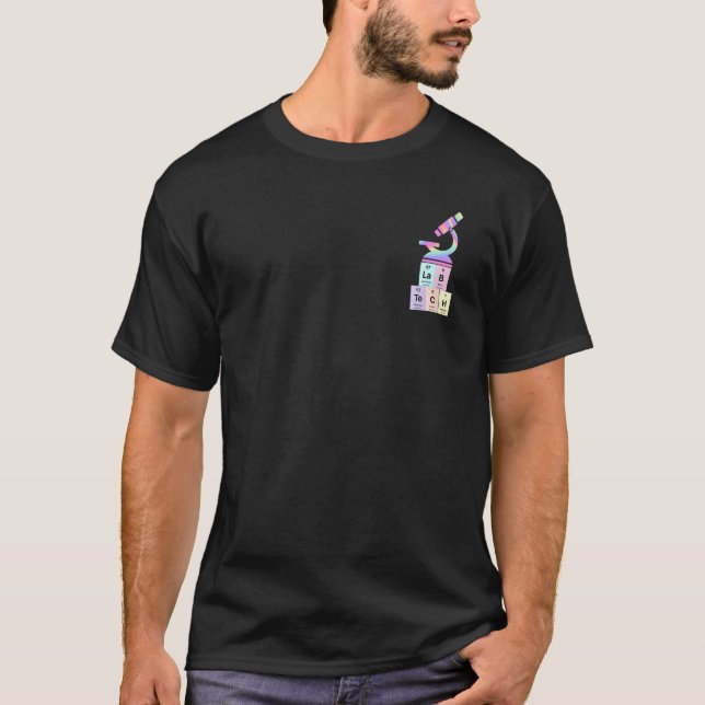 T-shirt Conception de microscope par un technicien de labo (Devant)