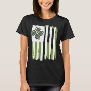 T-shirt Conception de nœud celtique à rayures de trèfle à